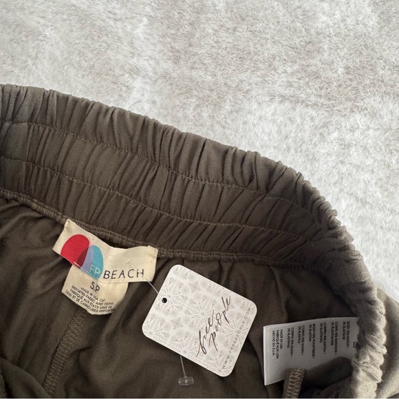 Free People Ali High Waist Balloon Beach Pants Army Olive Green Harem NWT - Picture 7 of 13